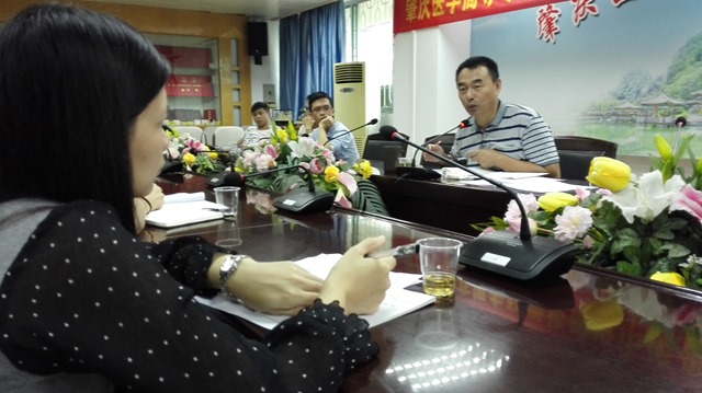 李庆奇副校长在会上总结 李庆奇副校长在会上总结